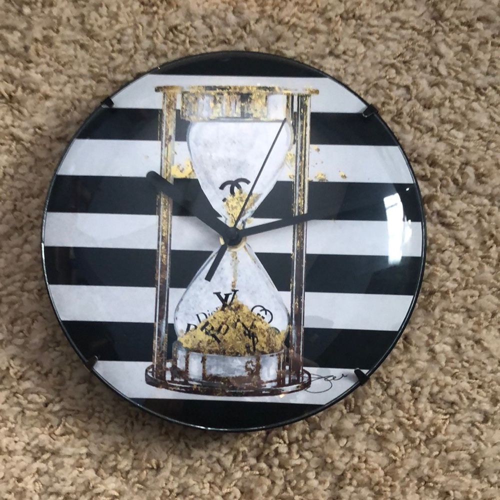 Fashion Clock